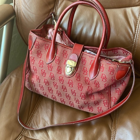 Dooney and Bourke Inc red purse handbag crossbody - Picture 2 of 15